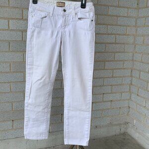 PAIGE PEG SKINNY WHITE JEANS SIZE 26   98% MODAL 2% SPANDEX MADE IN USA